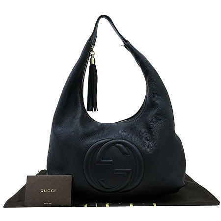 ����  �����