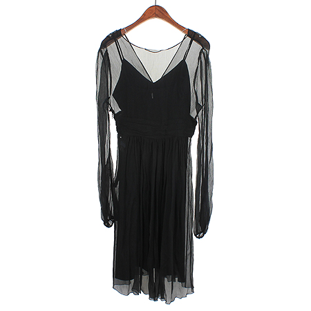 Fendi(���) ���� ��ũ ���ǽ� (�ӽ��� Set) �̹���4 - ���̺��� �߰���ǰ