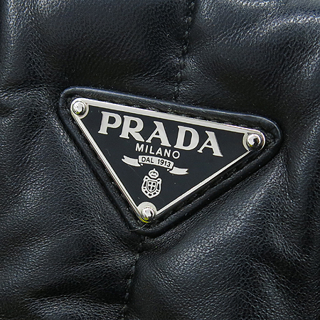 Prada(�����) BN2647 NAPPA(�簡�� BOMBER(����) �����÷� ��Ʈ�� + �����Ʈ�� �̹���4 - ���̺��� �߰���ǰ