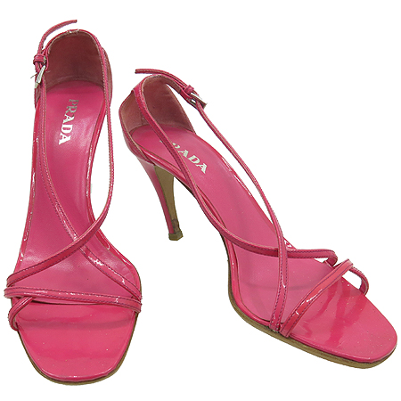 �����  ����