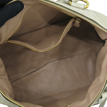 Prada(�����) BL0606 VITELLO SHINE (���ڷ� ����) ����ΰ� ��Ʈ�� + �����Ʈ�� �̹���6 - ���̺��� �߰���ǰ