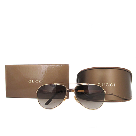 ����  ���۶�