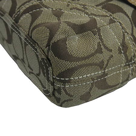 Coach(��ġ) 10402 �ñ׳�ó ���� ȥ�� ũ�ν��� [���빮��] �̹���5 - ���̺��� �߰���ǰ