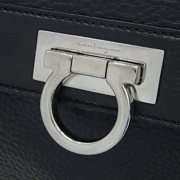 Ferragamo(��󰡸�) 21 A896 �������� ��ġ�� ����ΰ� ���Ǿ� ��Ʈ�� + �����Ʈ�� 2WAY �̹���4 - ���̺��� �߰���ǰ