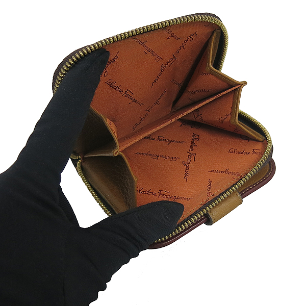 Ferragamo(��󰡸�) 22 6769 ��ġ�� ��� ���� ������ [���빮��] �̹���3 - ���̺��� �߰���ǰ