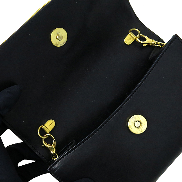 Ferragamo(��󰡸�) 21 6163 ���� �� �ٶ� ��� ���� ���� Ŭ��ġ�� ü�� ũ�ν��� �̹���4 - ���̺��� �߰���ǰ