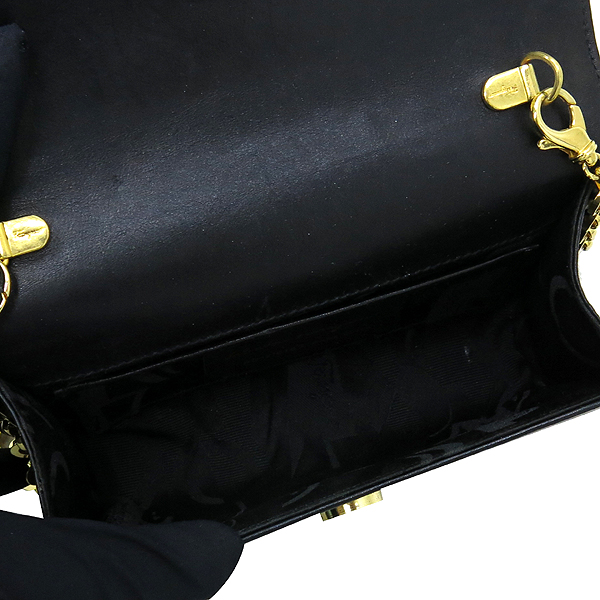 Ferragamo(��󰡸�) 21 6163 ���� �� �ٶ� ��� ���� ���� Ŭ��ġ�� ü�� ũ�ν��� �̹���5 - ���̺��� �߰���ǰ