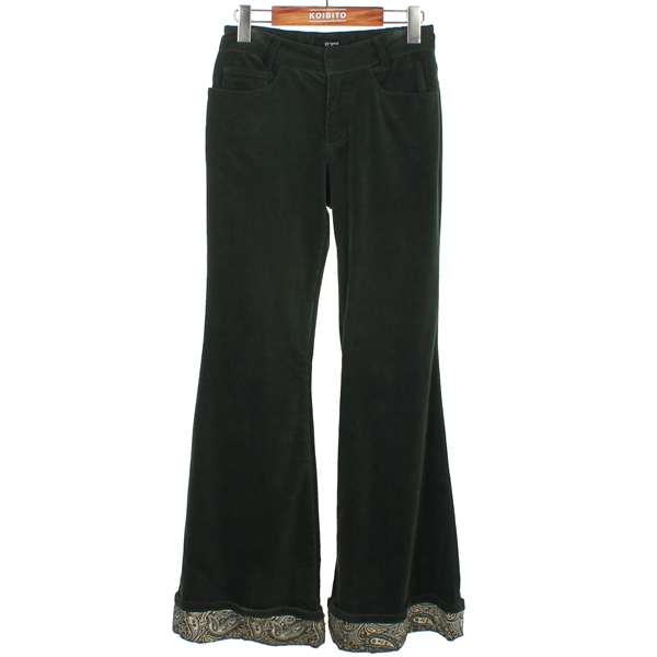 �����  ����