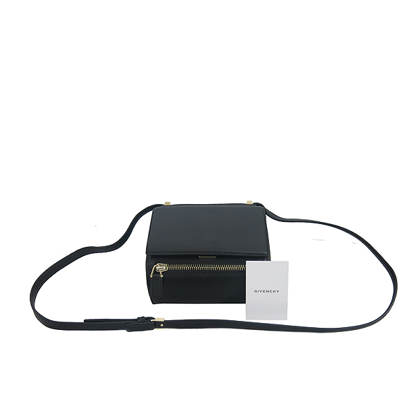 ����� �ǵ��� �̴� ũ�ν��� 