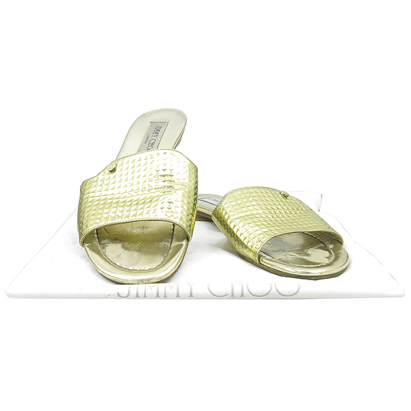 ������  ����