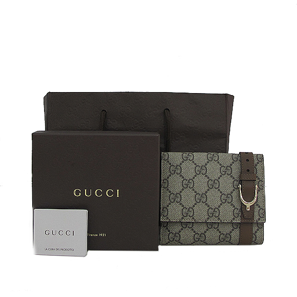 ����  ������