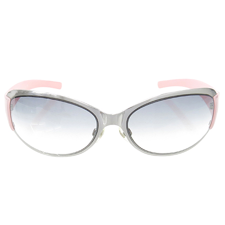 ����  ���۶�