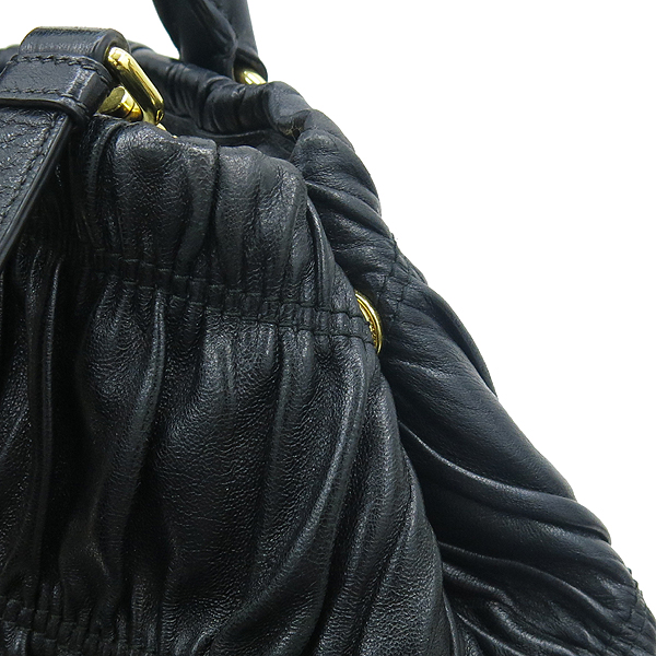 Prada(�����) BN2394 ����ΰ� NAPPA GAUFRE(�簡�� ������) �����÷� ��Ʈ�� + �����Ʈ�� �̹���4 - ���̺��� �߰���ǰ