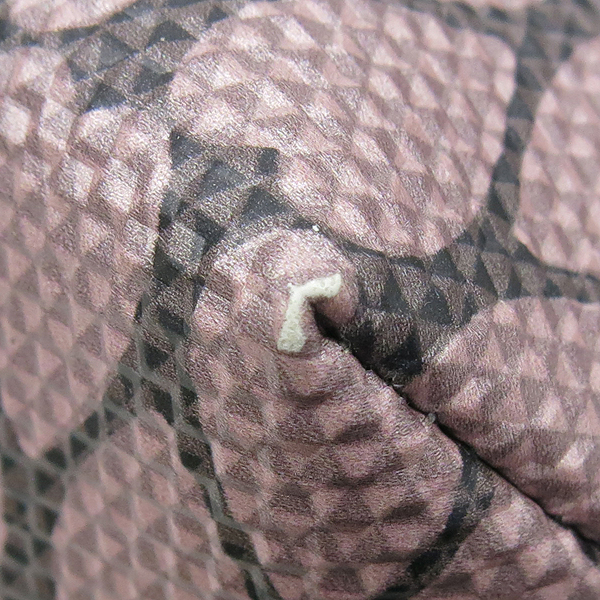 LOVCAT(����Ĺ) �� ��Ʈ�ΰ� ���̺񷹴� �÷� ũ�ν��� �̹���4 - ���̺��� �߰���ǰ