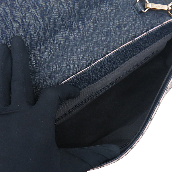 LOVCAT(����Ĺ) �� ��Ʈ�ΰ� ���̺񷹴� �÷� ũ�ν��� �̹���5 - ���̺��� �߰���ǰ