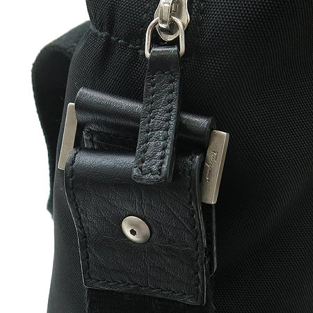 Ferragamo(��󰡸�) 24 7241 ���� �ΰ� �к긯 2WAY[��õ ������] �̹���4 - ���̺��� �߰���ǰ