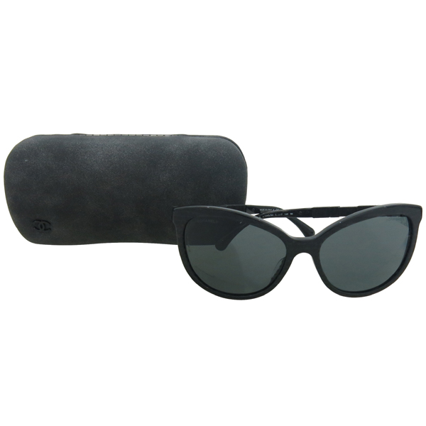 ����  ���۶�