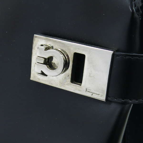 Ferragamo(��󰡸�) 21 0167 ���� ��ġ�� �ΰ� ��� ���� ���� ��Ʈ�� + ��� ��Ʈ�� �̹���4 - ���̺��� �߰���ǰ