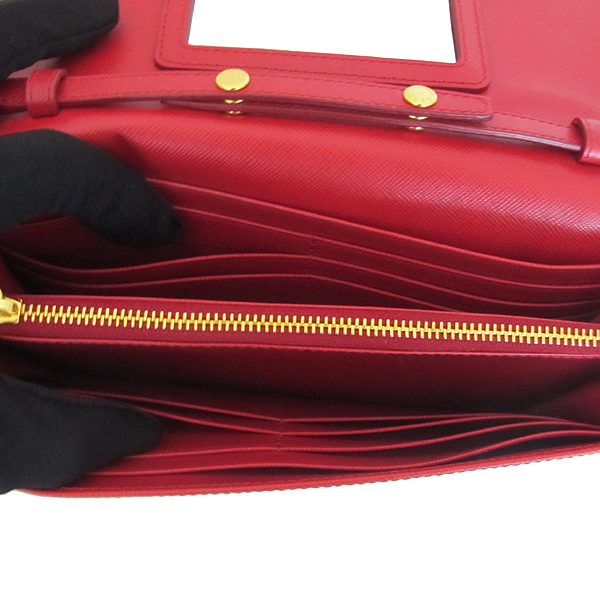 Prada(�����) 1M1405 ���� ���ǾƳ� ���� ü�� ũ�ν��� [��õ��] �̹���3 - ���̺��� �߰���ǰ