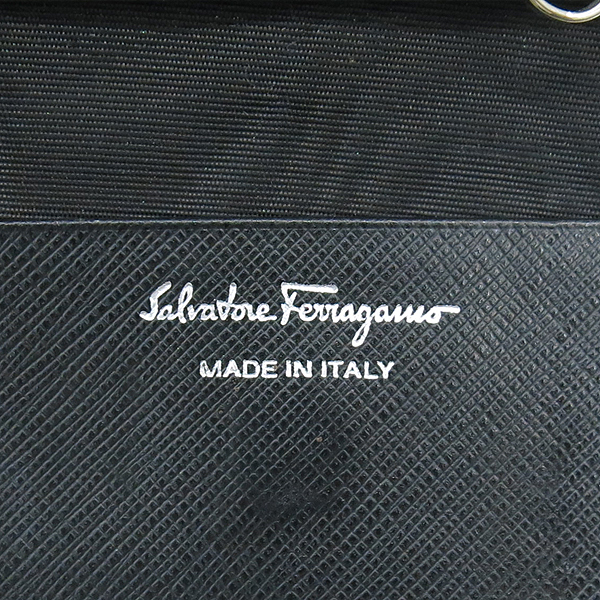 Ferragamo(��󰡸�) 22 4627 ��ġ�� �ΰ� ��� ���� ���ǾƳ� 6Ȧ�� Ű���̽� �̹���3 - ���̺��� �߰���ǰ