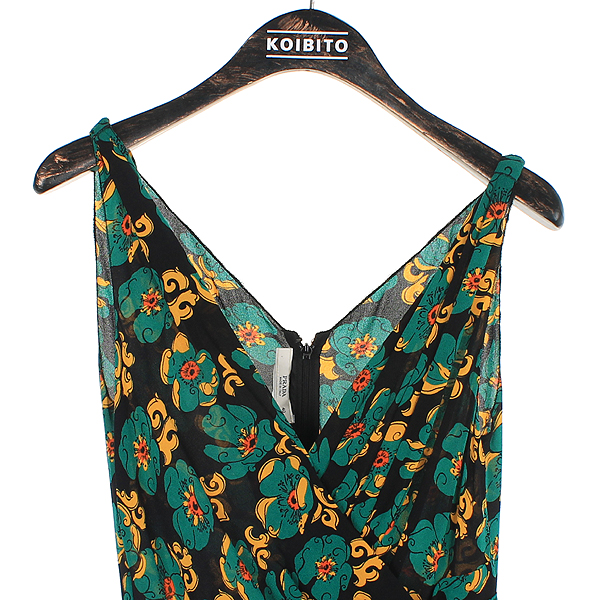 Prada(�����) 100% ��ũ ������ ���ǽ� �̹���2 - ���̺��� �߰���ǰ