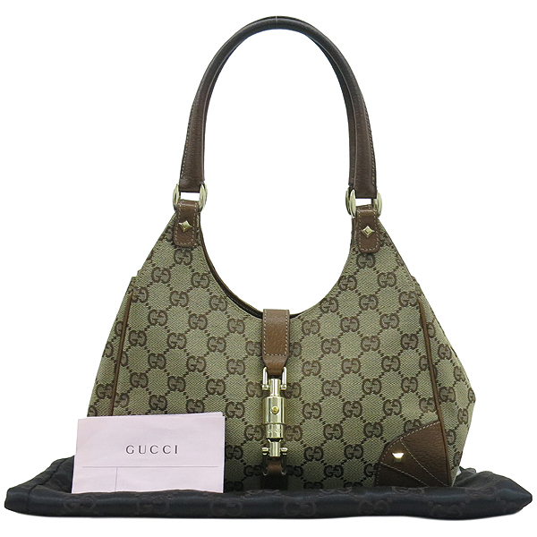 ����  �����