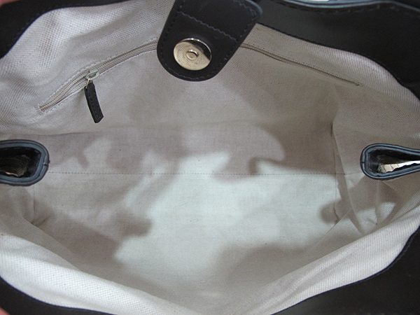 Gucci(����) 211944 GG�ΰ� �ڰ��� ��ũ���� ���� ��Ű ��Ʈ�� [��õ ������] �̹���4 - ���̺��� �߰���ǰ