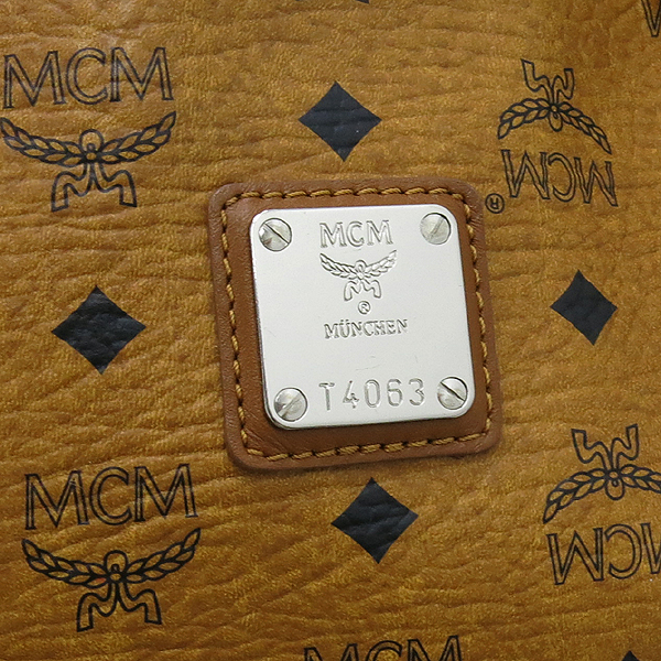 MCM(������) 1010099650122 ���� �ΰ� ���佺 ���� �����+�����Ŀ�ġ �̹���4 - ���̺��� �߰���ǰ