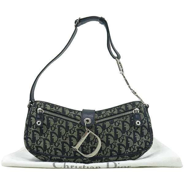 ���  �����