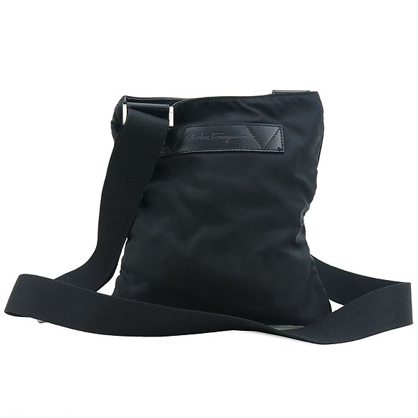 Ferragamo(��󰡸�) 24 4517 �к긯 ũ�ν��� �̹���2 - ���̺��� �߰���ǰ