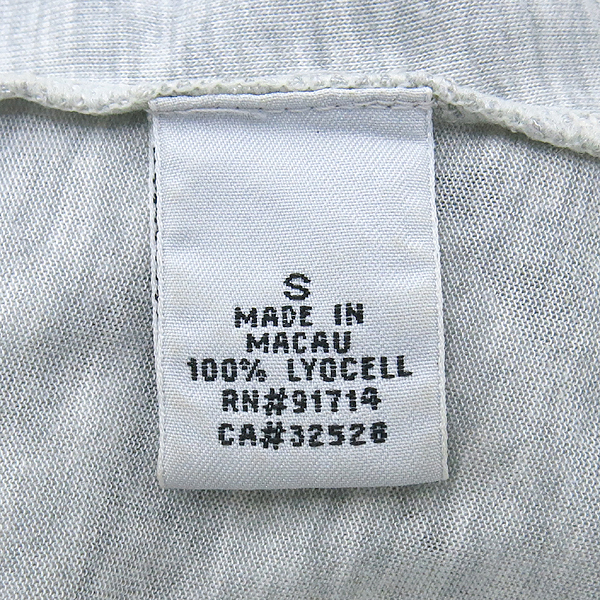 Armani(�Ƹ�����) �׷��� �÷� ��ư ������ ���� �̹���4 - ���̺��� �߰���ǰ