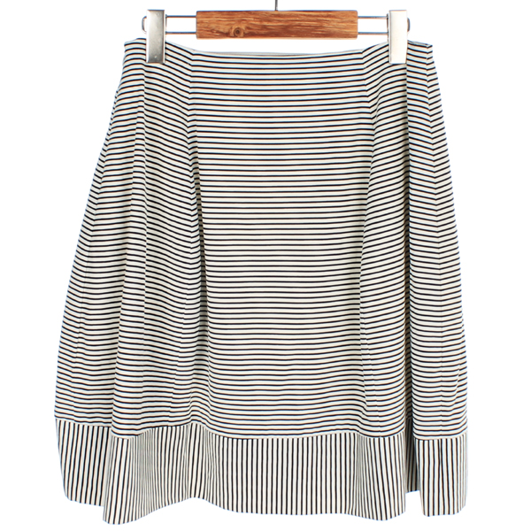 Armani(�Ƹ�����) �������� �Ƹ����� ��Ʈ������ ��ĿƮ �̹���3 - ���̺��� �߰���ǰ