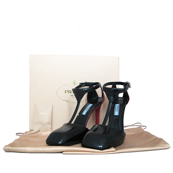 �����  ����