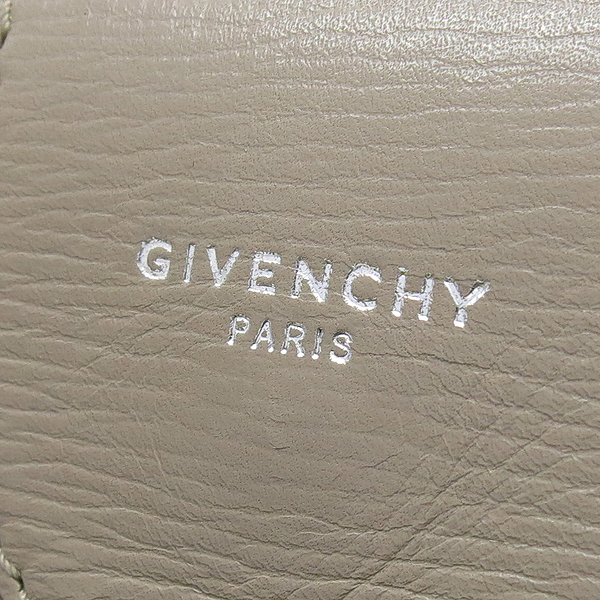 GIVENCHY(�����) BB05622006 �ɼ���� M ������ 2WAY �̹���4 - ���̺��� �߰���ǰ