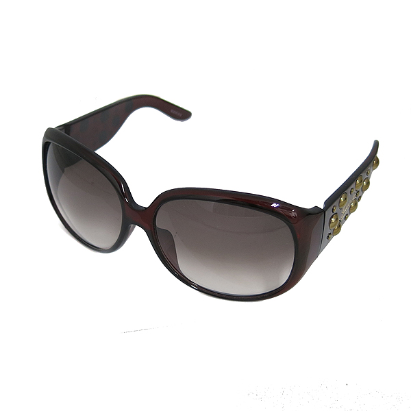 ����  ���۶�