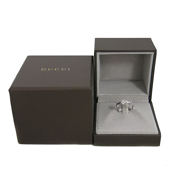 ����  ����