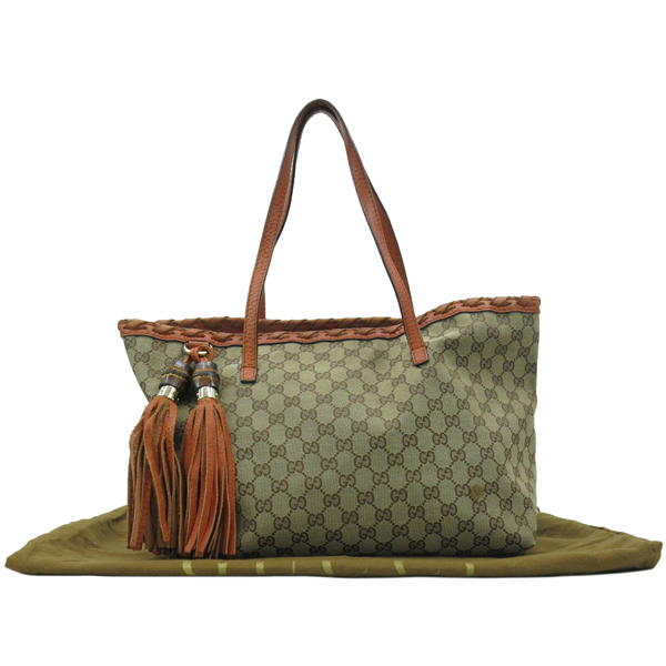 ����  �����