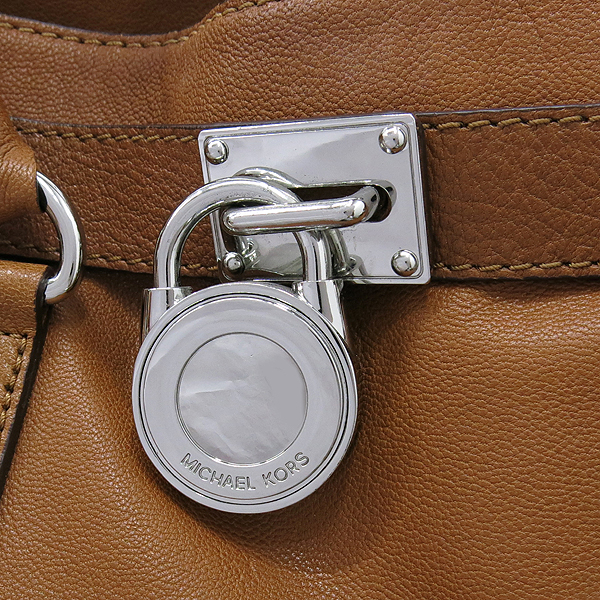 MICHAELKORS(����Ŭ�ھ) 30F91HMT3L ����� �ع��� L������ ����ΰ� ü�� ��Ʈ�� + �����Ʈ�� 2WAY �̹���4 - ���̺��� �߰���ǰ