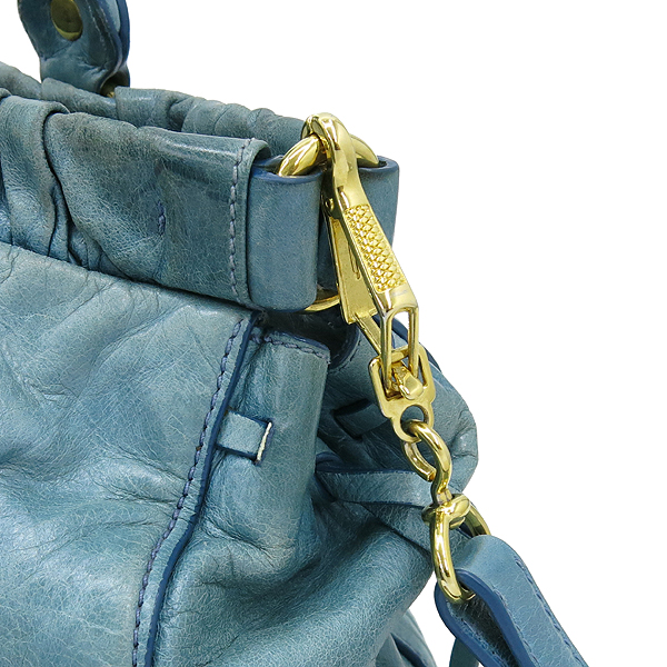 MiuMiu(�̿�̿�) VITELLO LUX ���ڷ� ���� ��Ƽ�� �Ľ��� ���� ����ΰ� ��Ʈ�� + �����Ʈ�� 2WAY �̹���4 - ���̺��� �߰���ǰ