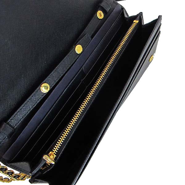 Prada(�����) 1M1290 SAFFIANO METAL NERO ���ǾƳ� ���� ����ΰ� Ŭ��ġ ü�� ũ�ν��� [��õ��] �̹���5 - ���̺��� �߰���ǰ
