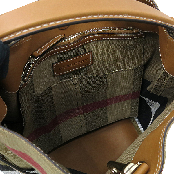 Burberry(������) 38982841 SUSANNA BIN(���ܳ�) �Ͽ콺 üũ �к긯 ȣ�� 2WAY + ���� �Ŀ�ġ �̹���5 - ���̺��� �߰���ǰ