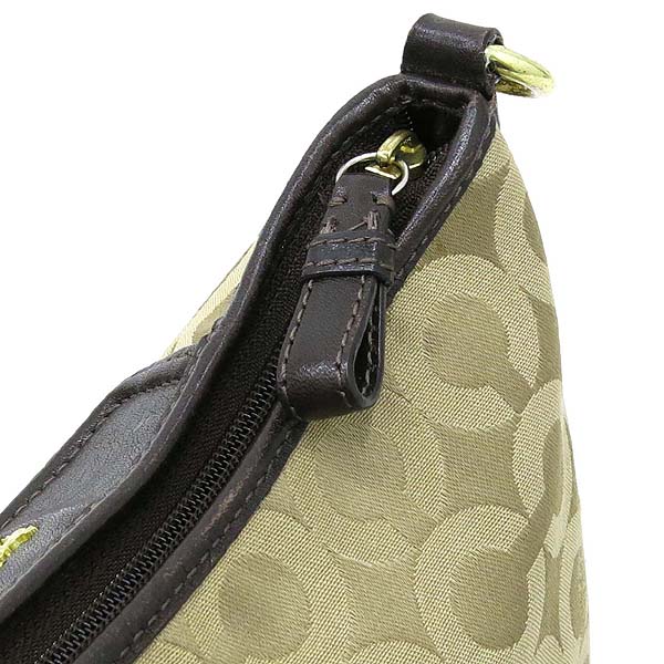 Coach(��ġ) �ñ״�ó �к긯 �̴� ũ�ν��� �̹���5 - ���̺��� �߰���ǰ