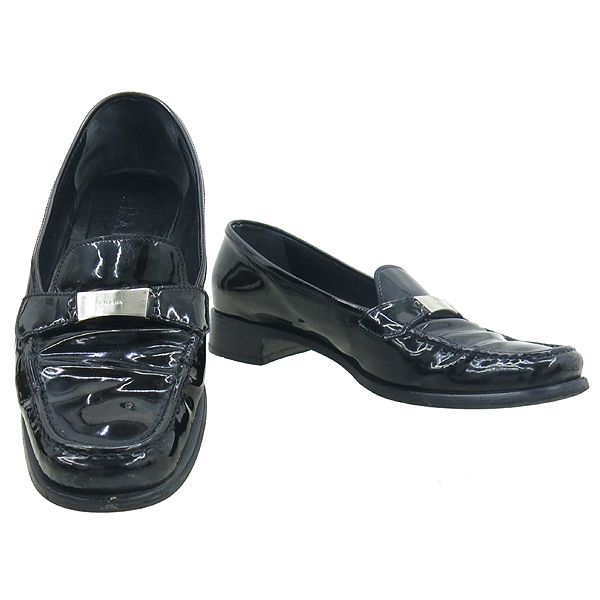 �����  ����