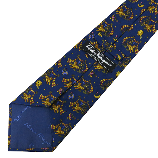 Ferragamo(��󰡸�) 100% ��ũ ��Ÿ�� �̹���3 - ���̺��� �߰���ǰ