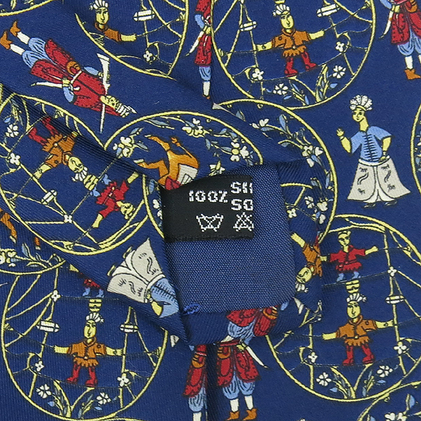 Ferragamo(��󰡸�) 100% ��ũ ��Ÿ�� �̹���5 - ���̺��� �߰���ǰ