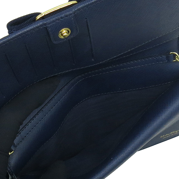 Ferragamo(��󰡸�) 22 B850 ���̺� ���ǾƳ� ���� �ٶ���� �̴� �÷� ü�� ũ�ν��� �̹���6 - ���̺��� �߰���ǰ