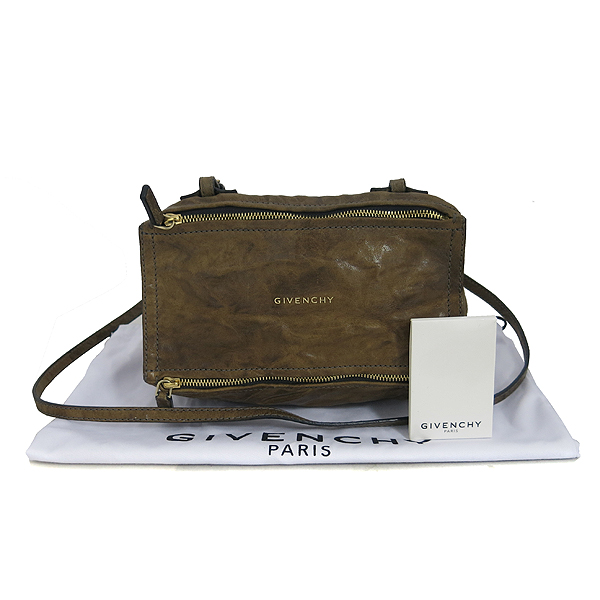 ����� �ǵ��� �̴� ũ�ν��� 