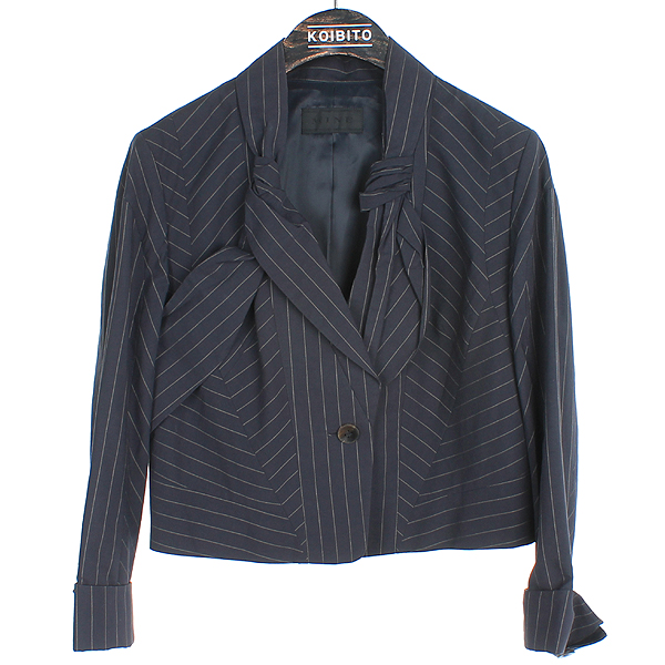 ����  ����