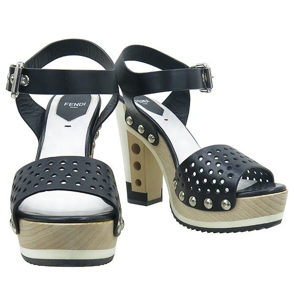 ���  ����