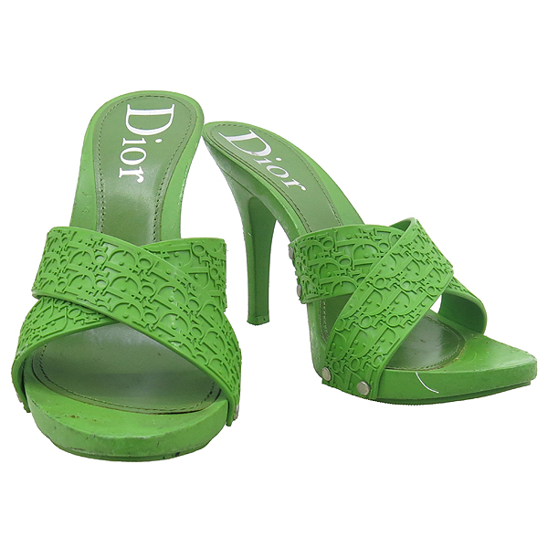 ���  ����